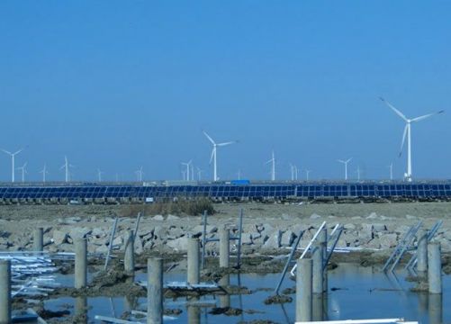 點(diǎn)擊查看詳細(xì)信息<br>標(biāo)題：鹽城大豐20MW光伏電站項(xiàng)目（中電投） 閱讀次數(shù)：4456